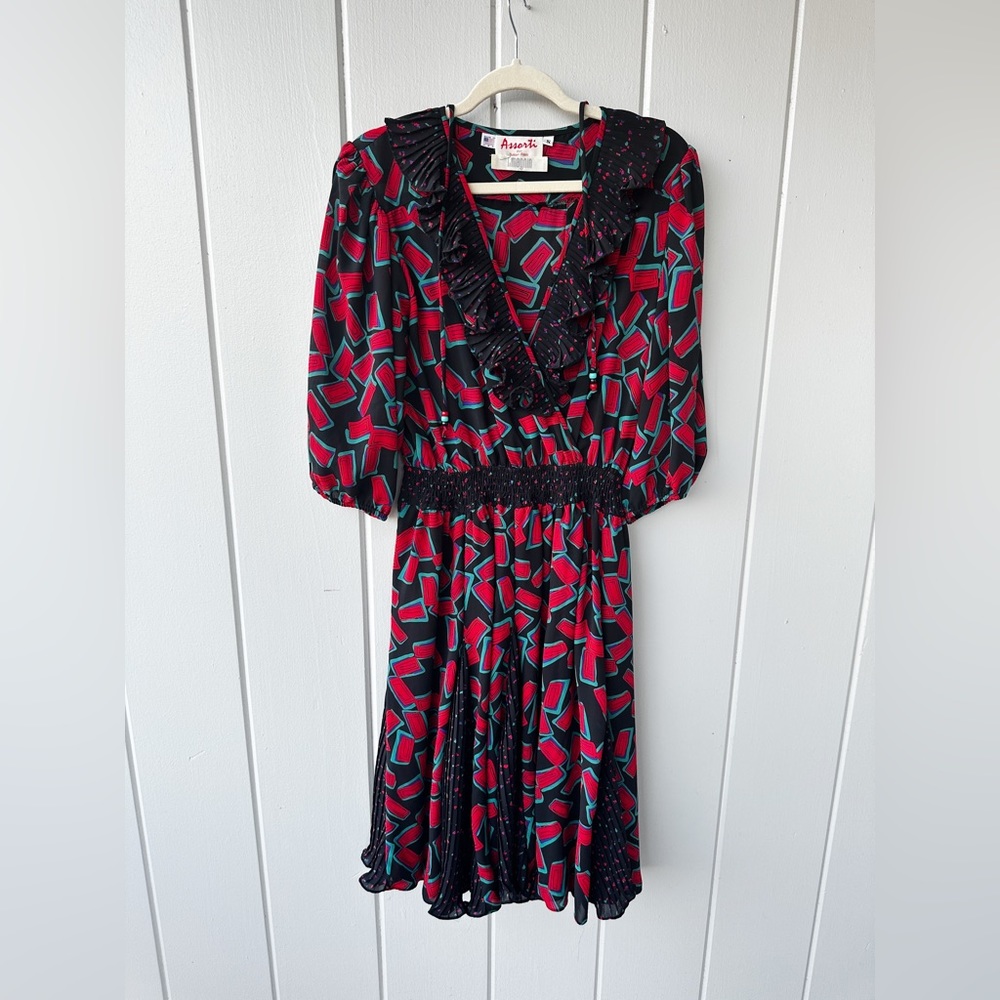 Vintage 80s Assorti Susan Freis Pleated Ruffle Dress Geo Abstract Print Magnin S